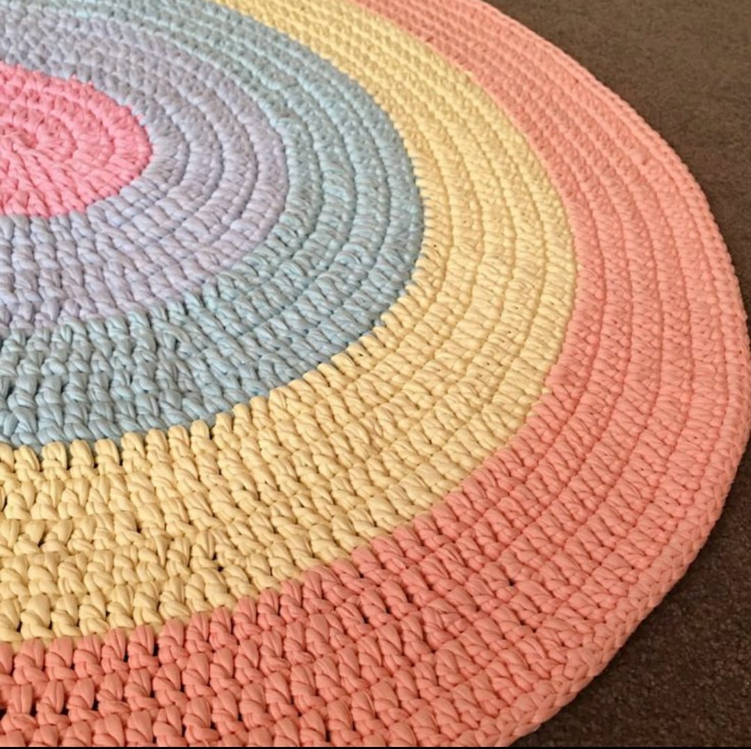 חוטי טריקו לסריגת שטיחים – המדריך המלא ליוצרות